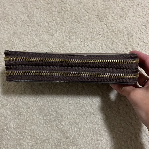 Wallet - Picture 4 of 8